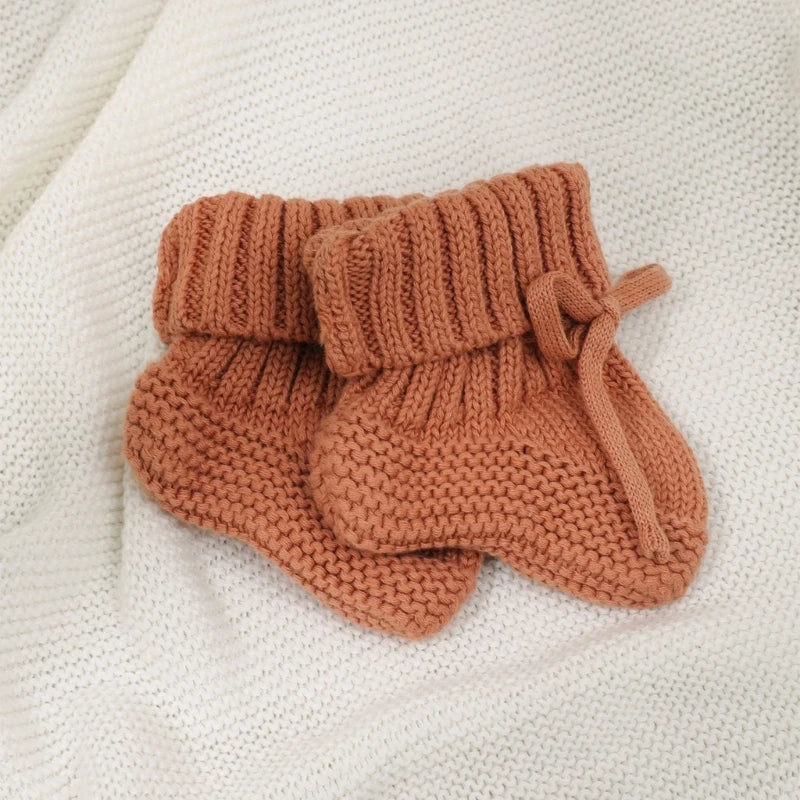 3Pc Newborn Knitted Soft Romper Set with Matching Hat and Socks