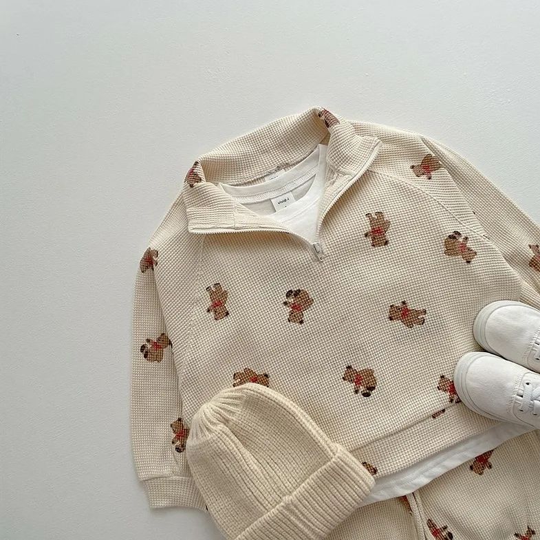 Bear discount print sweater